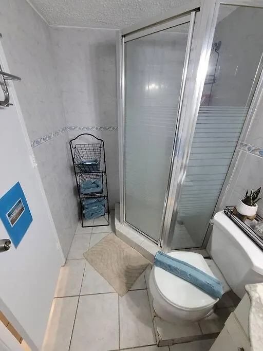 Coral Beach Studio W/ Ocean View San Juan Apartment